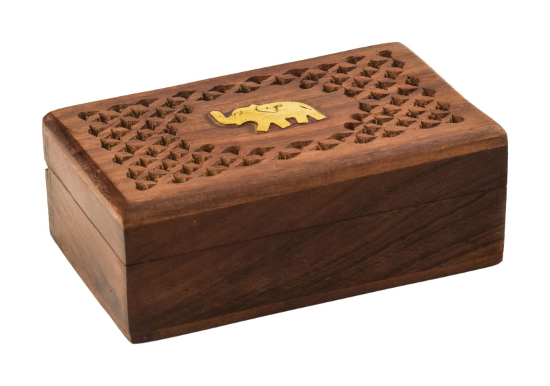 Sanu Babu Šperkovnice ze dřeva, ručně vyřezávaná, mosazná intarzie, 13x8x5cm (0M)