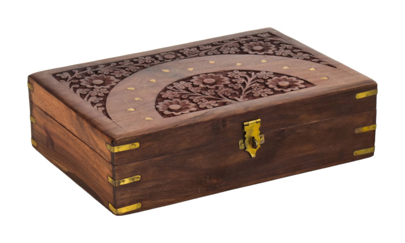 Sanu Babu Šperkovnice ze dřeva, ručně vyřezávaná, mosazná intarzie, 31x21x8cm (0Y)