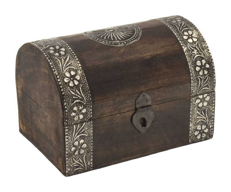 Sanu Babu Dřevěná truhlička z mangového dřeva zdobená kováním, 23x15x16cm