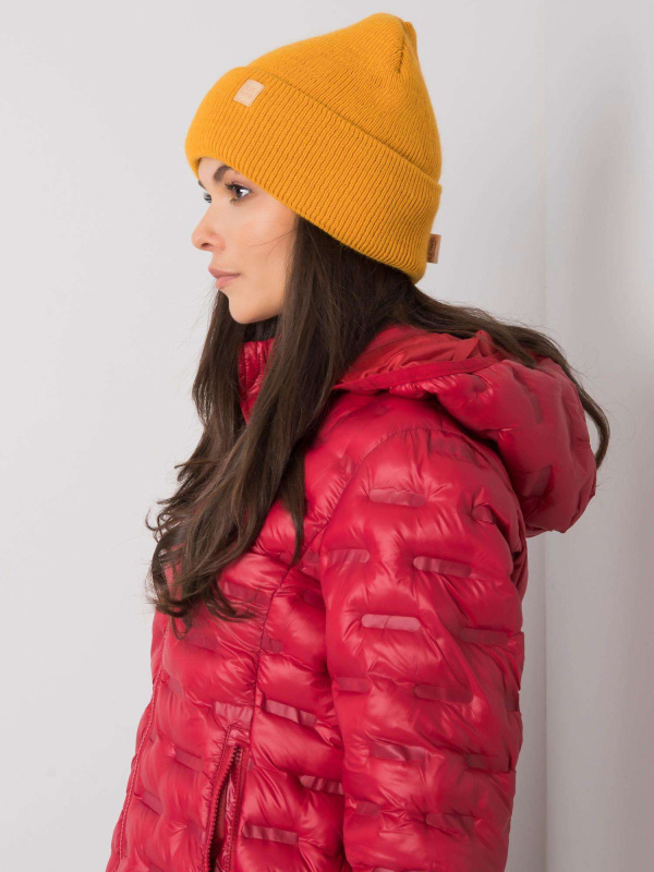 Dámská čepice.13 tmavě žlutá jedna velikost