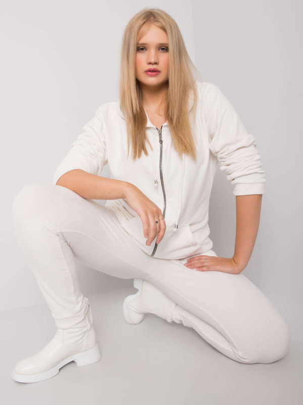 Souprava RV KMPL 5961.18x bílá 3XL