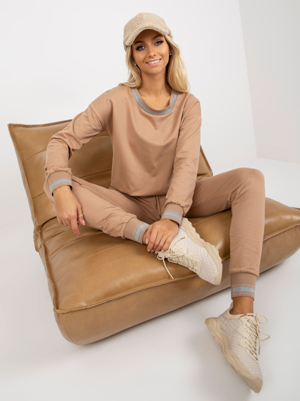 Souprava RV KMPL 8365.24P velbloud S/M