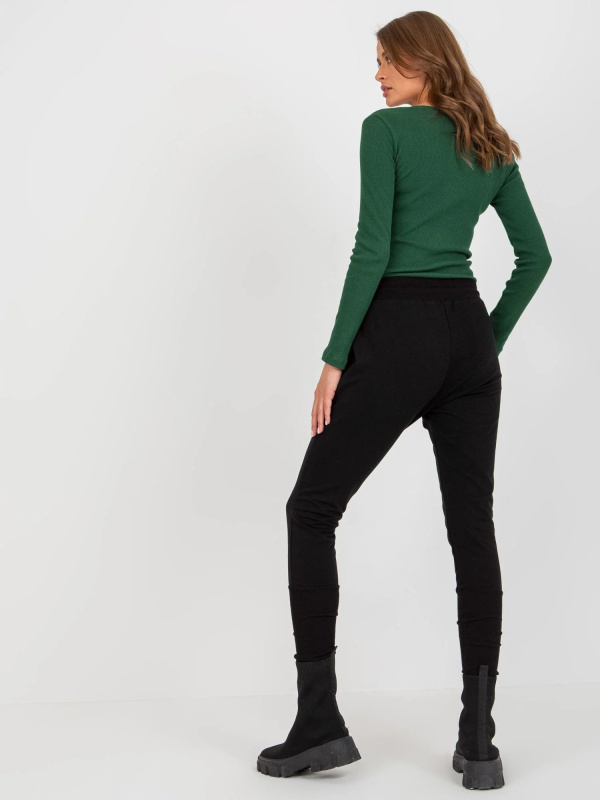 EM DR ES 21 593 teplákové kalhoty.43P černá M