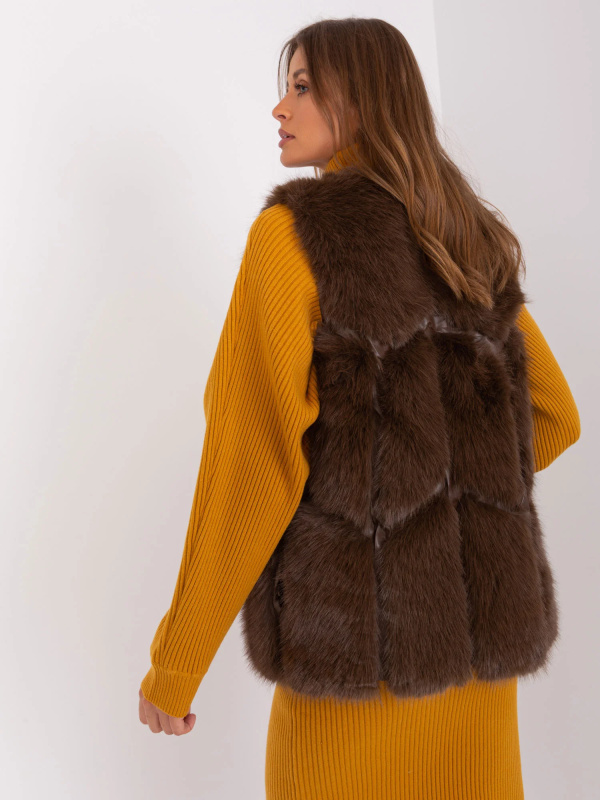 Vesta AT KZ 2375.00P tmavě hnědá M/L