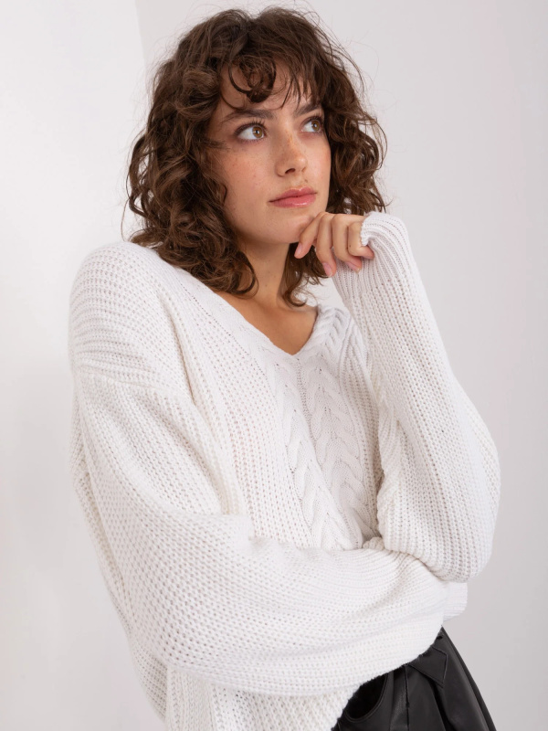 BA SW 8028 jumper.32 ecru jedna velikost