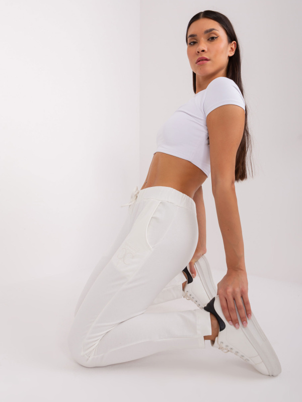 RV DR 9249.34P ecru tepláky S/M