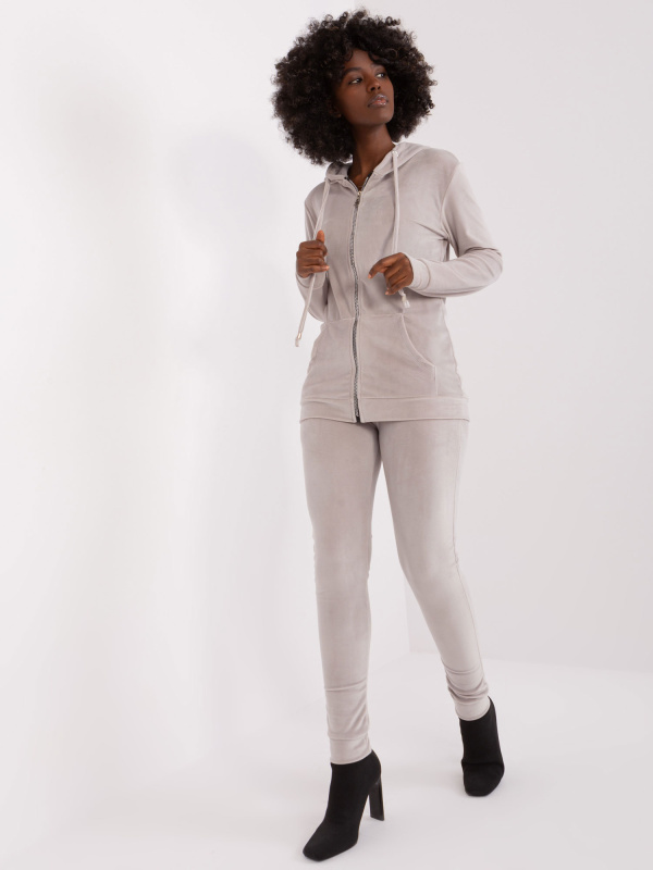 RV Kit KMPL 6087 1.95P šedá XL