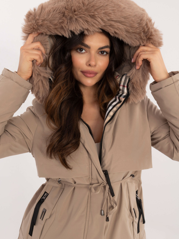 SK KR HH 2409.93 bunda béžová S