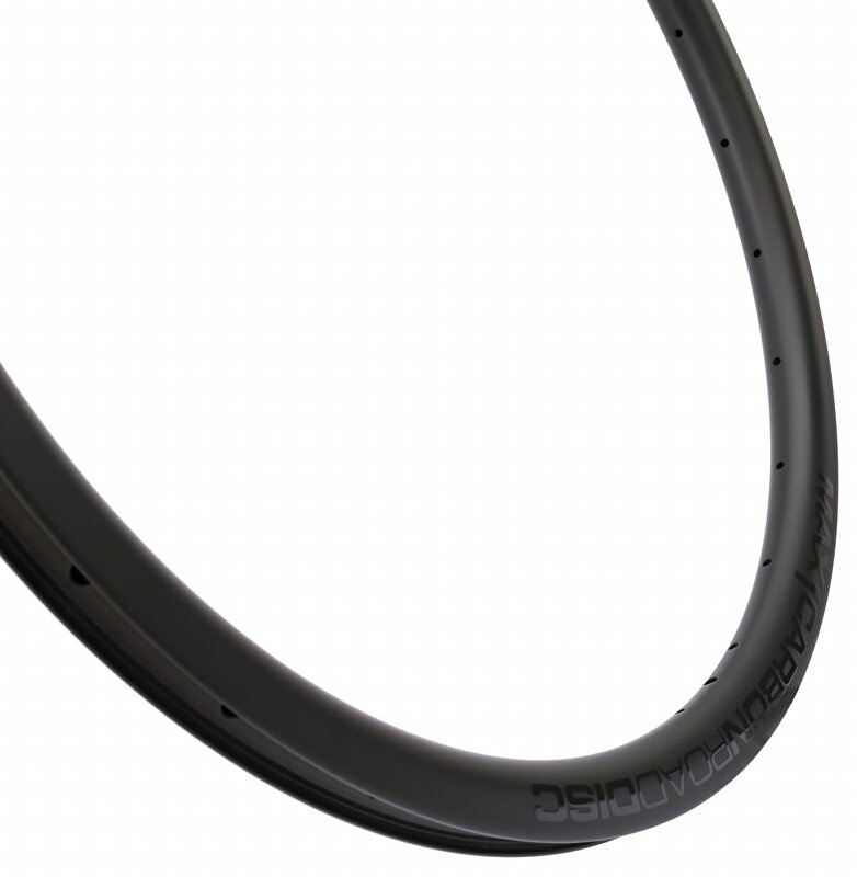 MAX1 PREMIUM ráfek MAX1 Carbon Road Disc 32,6 mm/28 děr clincher Barva: karbon