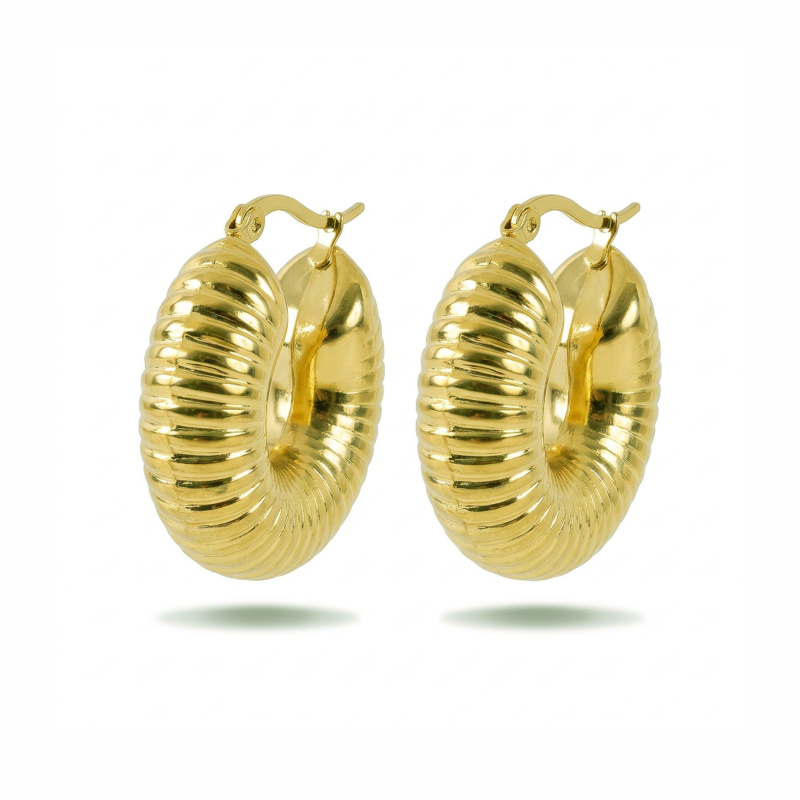 Marc Malone Výrazné pozlacené kruhy z oceli MCE24035G