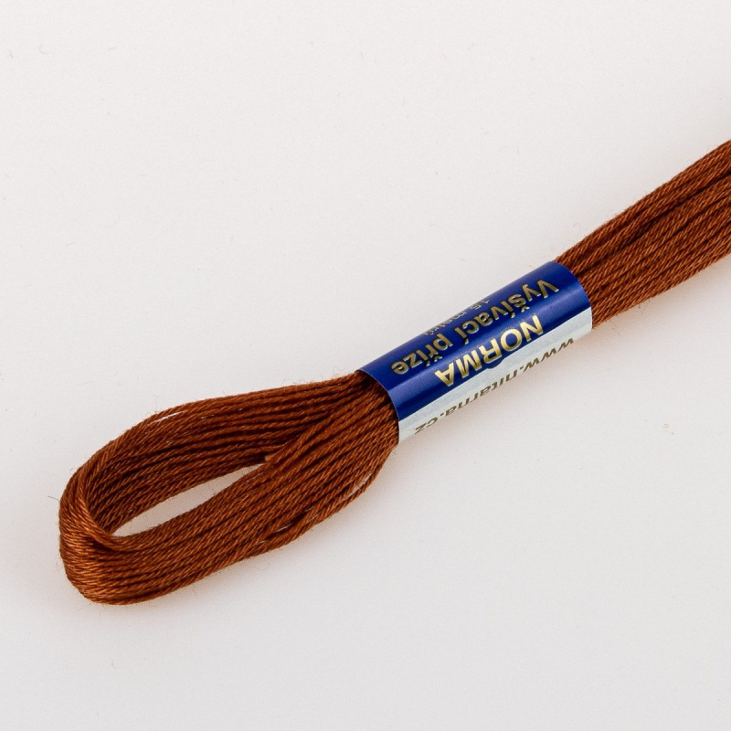 Niťárna Vyšívací příze NORMA / BAVLNKA 7282 kari hnědá, jednobarevná, 1,5g/15m