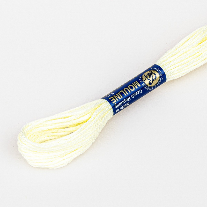 Niťárna Vyšívací příze MOULINE / MULINKA 1102 smetanová, jednobarevná, 2g/8m