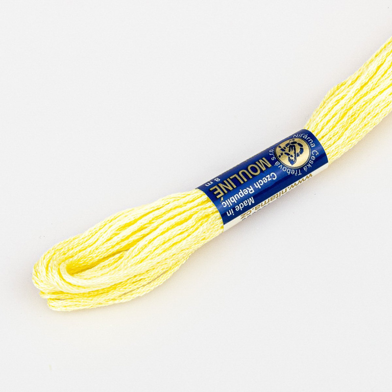 Niťárna Vyšívací příze MOULINE / MULINKA 1132 kopretinová žlutá, jednobarevná, 2g/8m