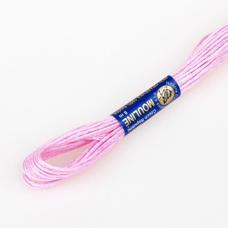 Niťárna Vyšívací příze MOULINE / MULINKA 3432 středně růžová, jednobarevná, 2g/8m