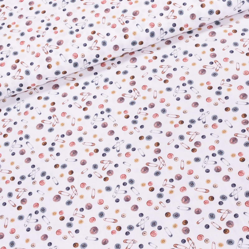 Bavlněné plátno TREND BOTONS-B 50 UNICO, knoflíky a zavírací špendlíky na smetanové / švadlenka, š.150cm (látka v metráži)