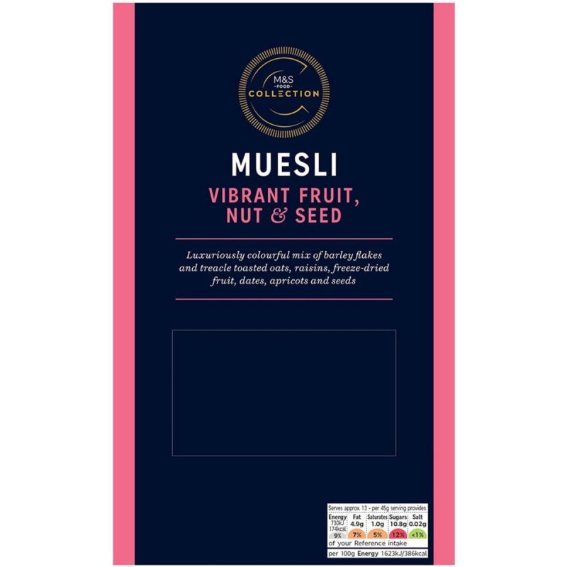 Marks & Spencer Müsli z ovesných vloček opečených s melasou s ovocem a ořechy