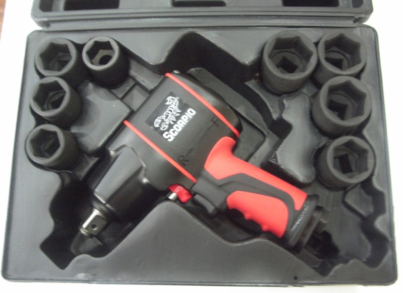Scorpio tools Pneumatická utahovačka 3/4" a 8 ks úderových hlavic 26-38 mm - Scorpio YU-1985TK