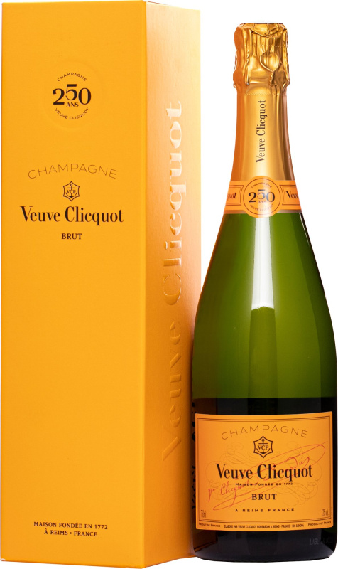 Veuve Clicquot Yellow Label Brut Gift Box