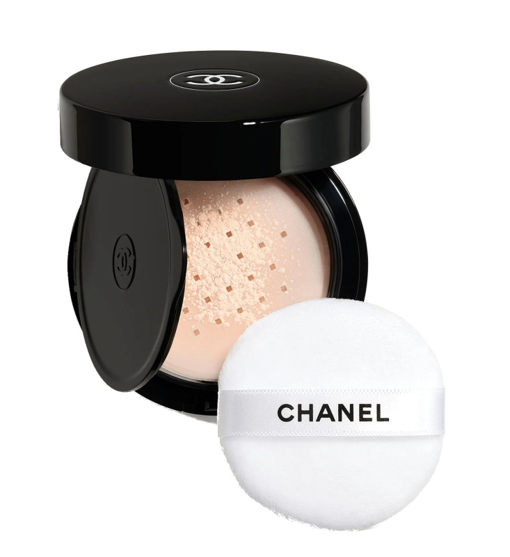 CHANEL POUDRE UNIVERSELLE LIBRE ON-THE-GO FORMAT  SYPKÝ PUDR S PŘIROZENÝM FINIŠEM. CESTOVNÍ FORMÁT - 30 MEDIUM 6 g
