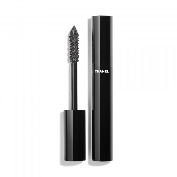 Chanel Le Volume de Chanel řasenka pro objem a natočení řas odstín 10 Noir 6 g