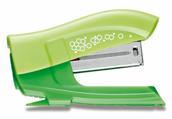 Sešívačka Maped Greenlogic Mini 24/6 na 12 nebo 15 listů, blistr, mix barev