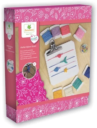 Výroba šperků – mini makramé náramky