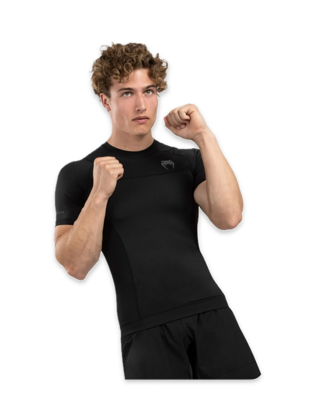 Venum G-Fit Air Rashguard Shortsleeve - Black Velikost: XL