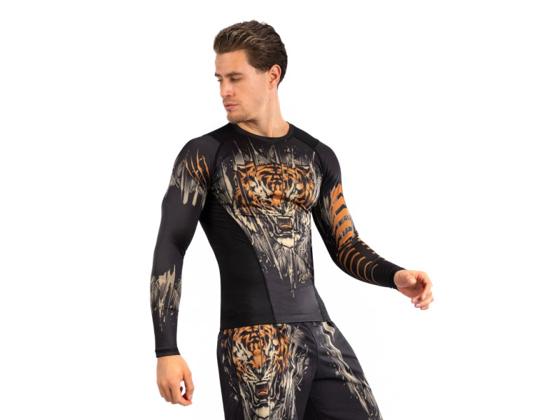 Venum Tiger Men's Long Sleeve Rashguard - Black/Neon Orange Velikost: XXL