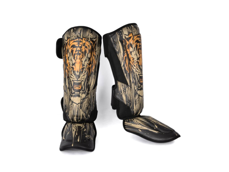 Venum Tiger Shin Guards - Black/Neon Orange Velikost: L
