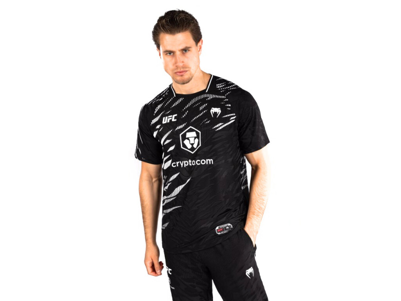 UFC Fusion by Venum Authentic Fight Night Men’s Walkout Jersey - Black Velikost: XXL