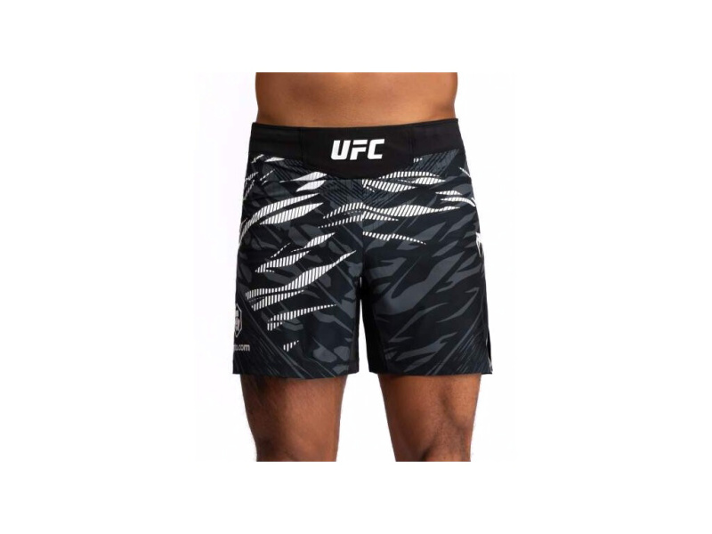 UFC Fusion by Venum Authentic Fight Night Men’s Fight Short - Short Fit - Black Velikost: L