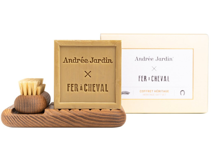 Andrée Jardin Koupelnová sada: kartáček na nehty, mýdlo a stojánek 7112