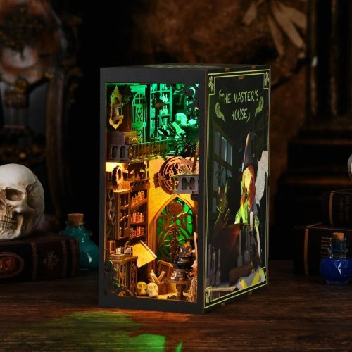 Figured ART Book Nook sada - Čarodějův dům