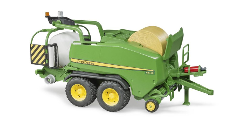 Bruder 2032 Balíkovač s obalovačem JOHN DEERE C441R