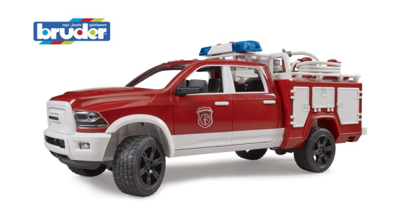 Bruder RAM 2500 Hasičský vůz se světelným a zvukovým majákem