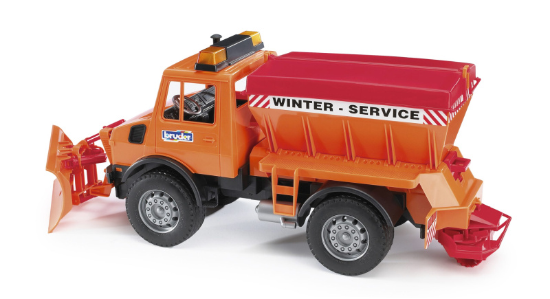 Bruder Mercedes Benz UNIMOG Sypač s radlicí