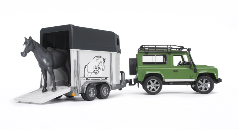 Bruder LAND ROVER s přepravníkem na koně