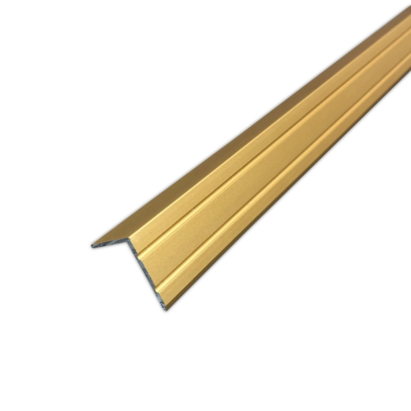 Döllken Profiles Schodová hrana DP 36 S samolepicí 25 x 20 x 900 mm, zlatá