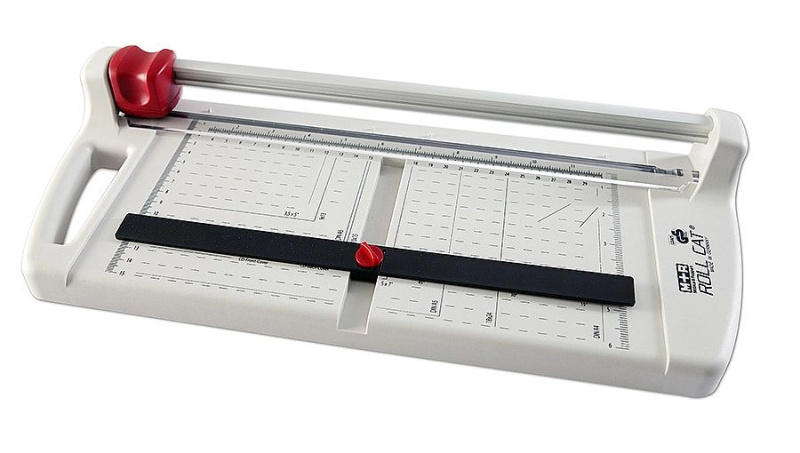 Rotační řezačka M+R 6832, A4, plast, bílá M+R