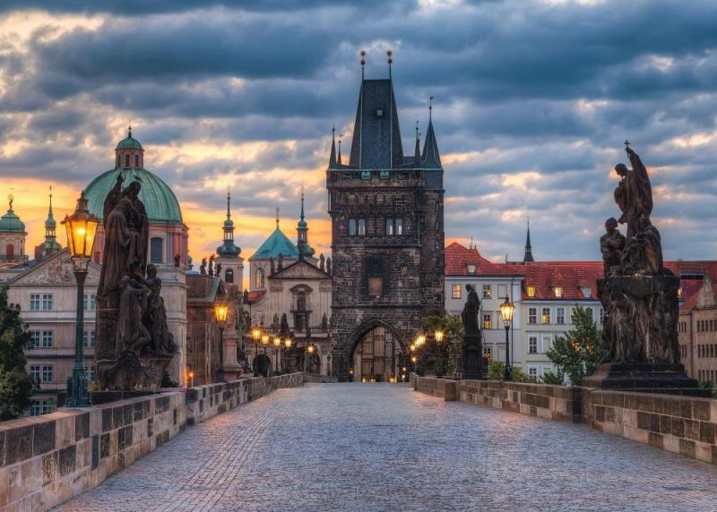 Ravensburger Praha: Procházka po Karlově mostě 1000 dílků