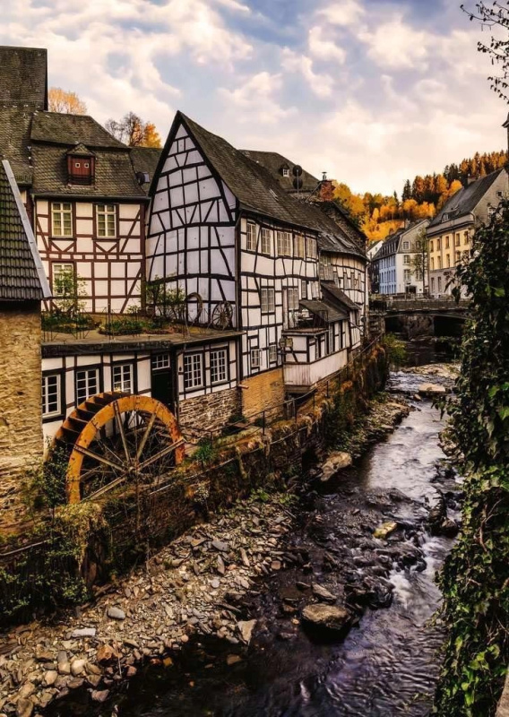 RAVENSBURGER Monschau Eifel 1000 dílků