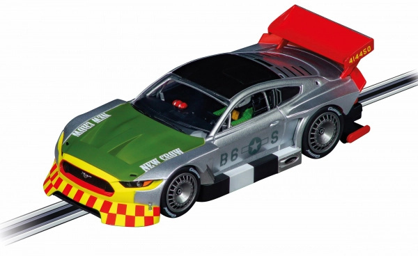 Carrera Evolution Ford Mustang GTY závodní auto 1:32