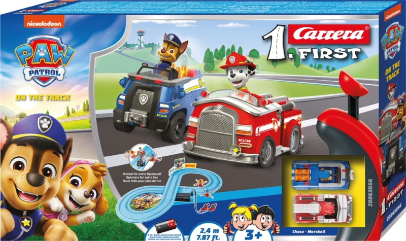 Závodní dráha s postavičkami z Paw Patrol