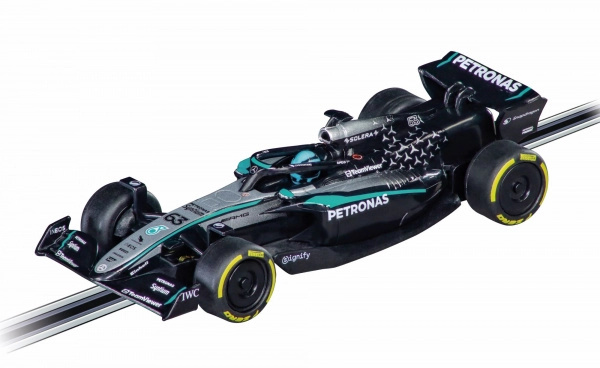 Auto na autodráhu MERCEDES-AMG F1 W14 E PERFORMANCE 1:43