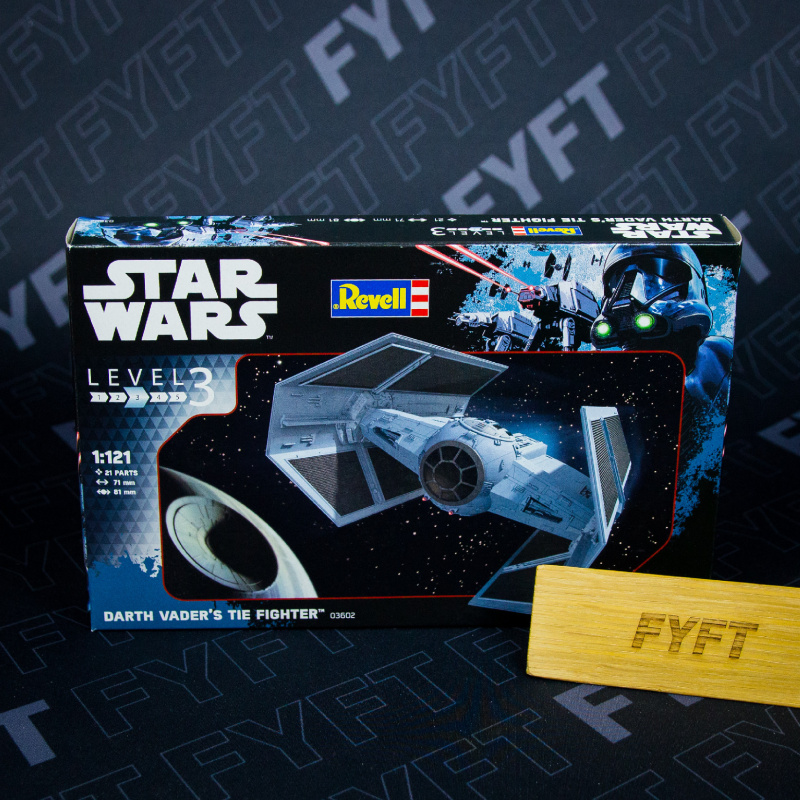 Revell Plastic ModelKit SW 03602 Dath Vader´s TIE Fighter 1:121