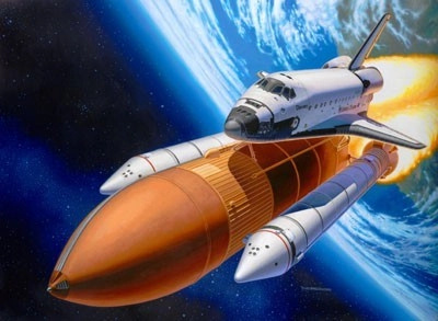 Revell Plastic ModelKit vesmír 04736 Space Shuttle Discovery+Booster Rockets 1:144
