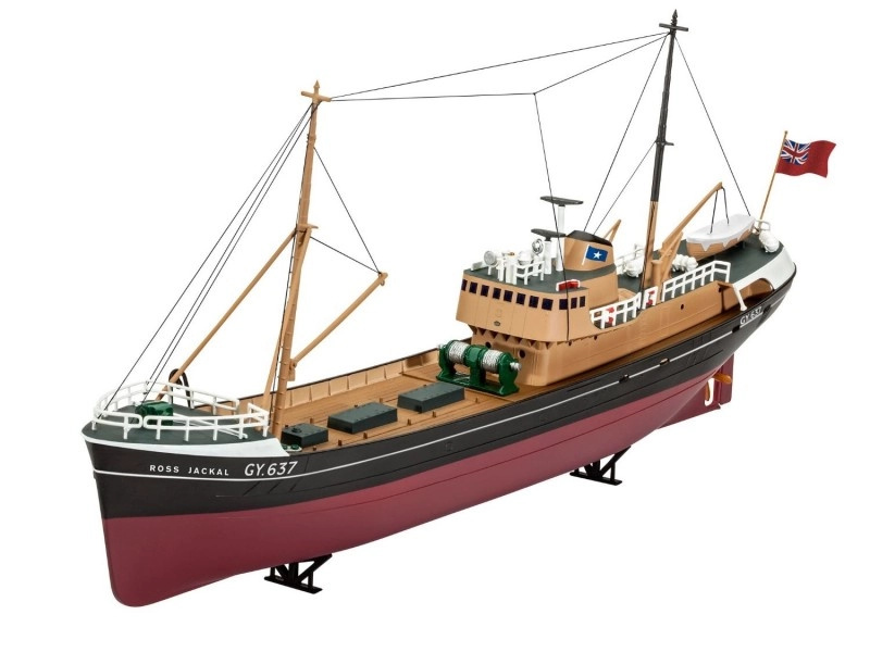 Revell slepovací model Northsea Fishing Trawler 1:142