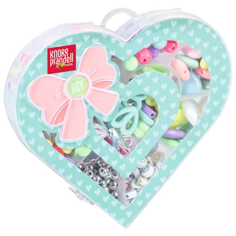 Plastové korálky navlékací v plastové krabičce (47g) srdce