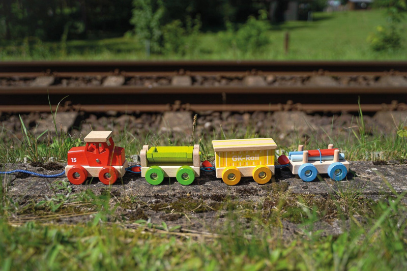 Vlak dřevěný - Nákladní tahací vláček GK-Rail (Goki)