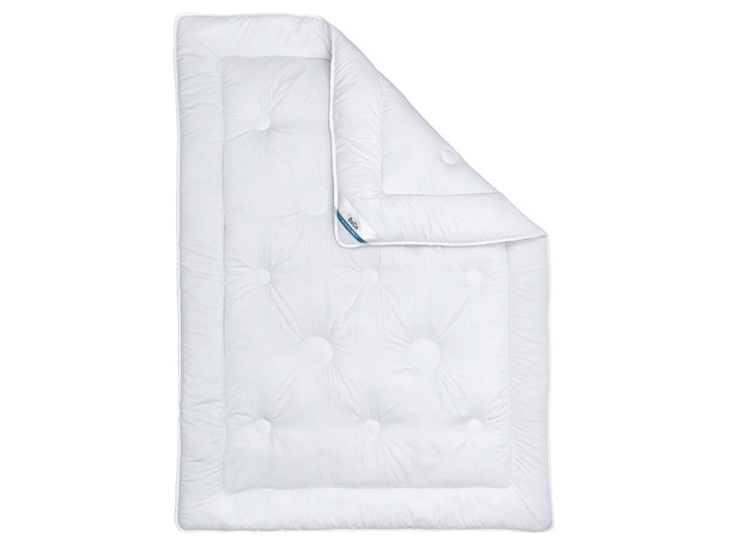 BeCo Celoroční prošívaná přikrývka Royal Soft, střední (155 x 220 cm)